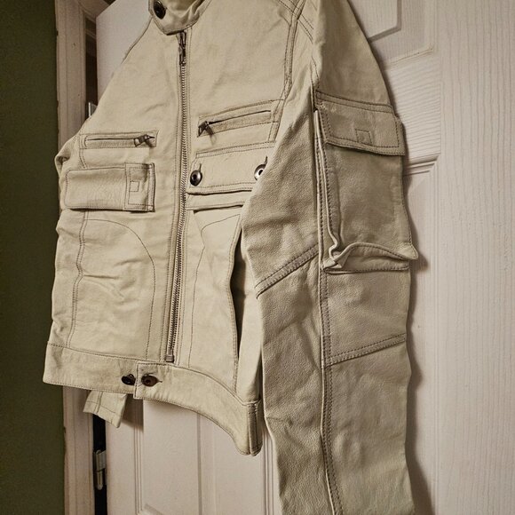 Danier White Genuine Leather Moto Jacket - Size P (Petite/Small) - Picture 3 of 16